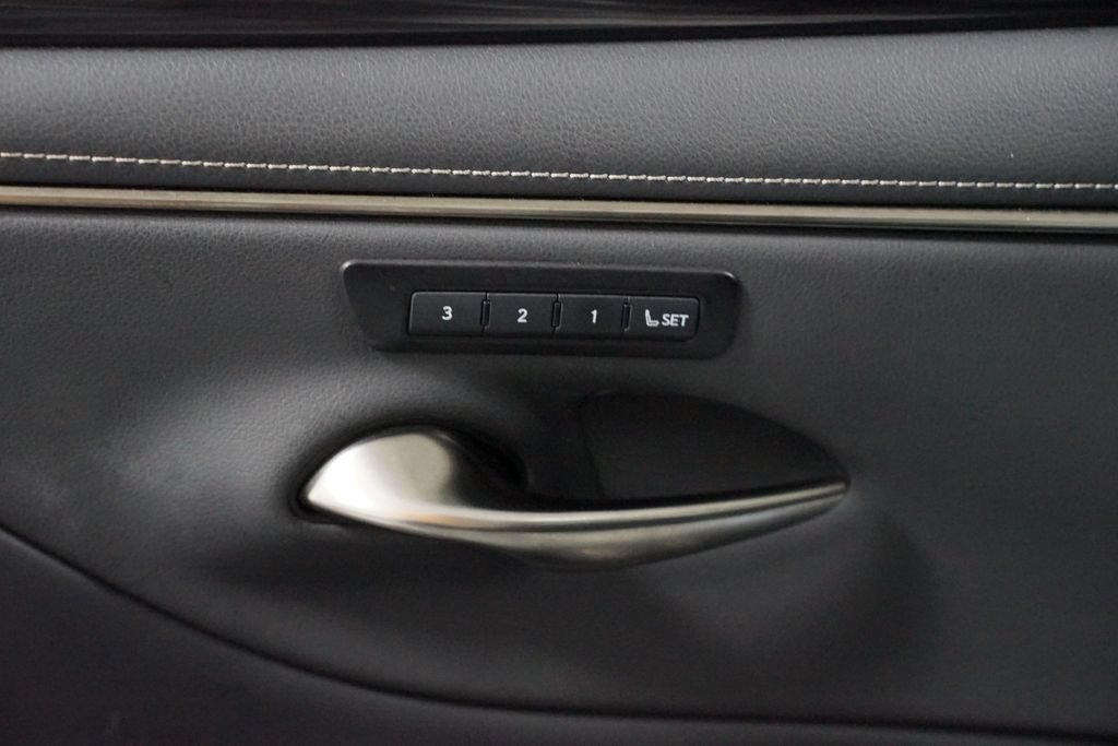 Used 2021 Lexus ES 350 w/ Premium Package FWD image 33