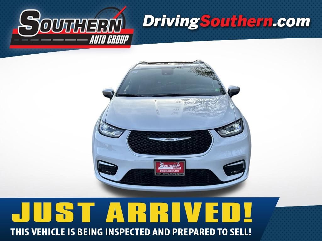Used 2026 Chrysler Pacifica Pinnacle