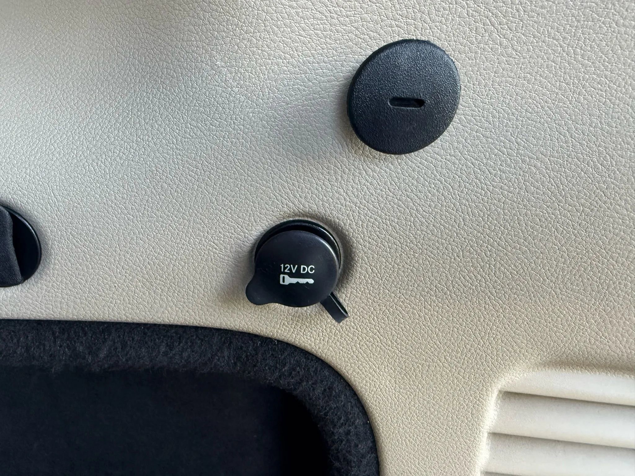 Used 2018 Jeep Grand Cherokee Limited image 35