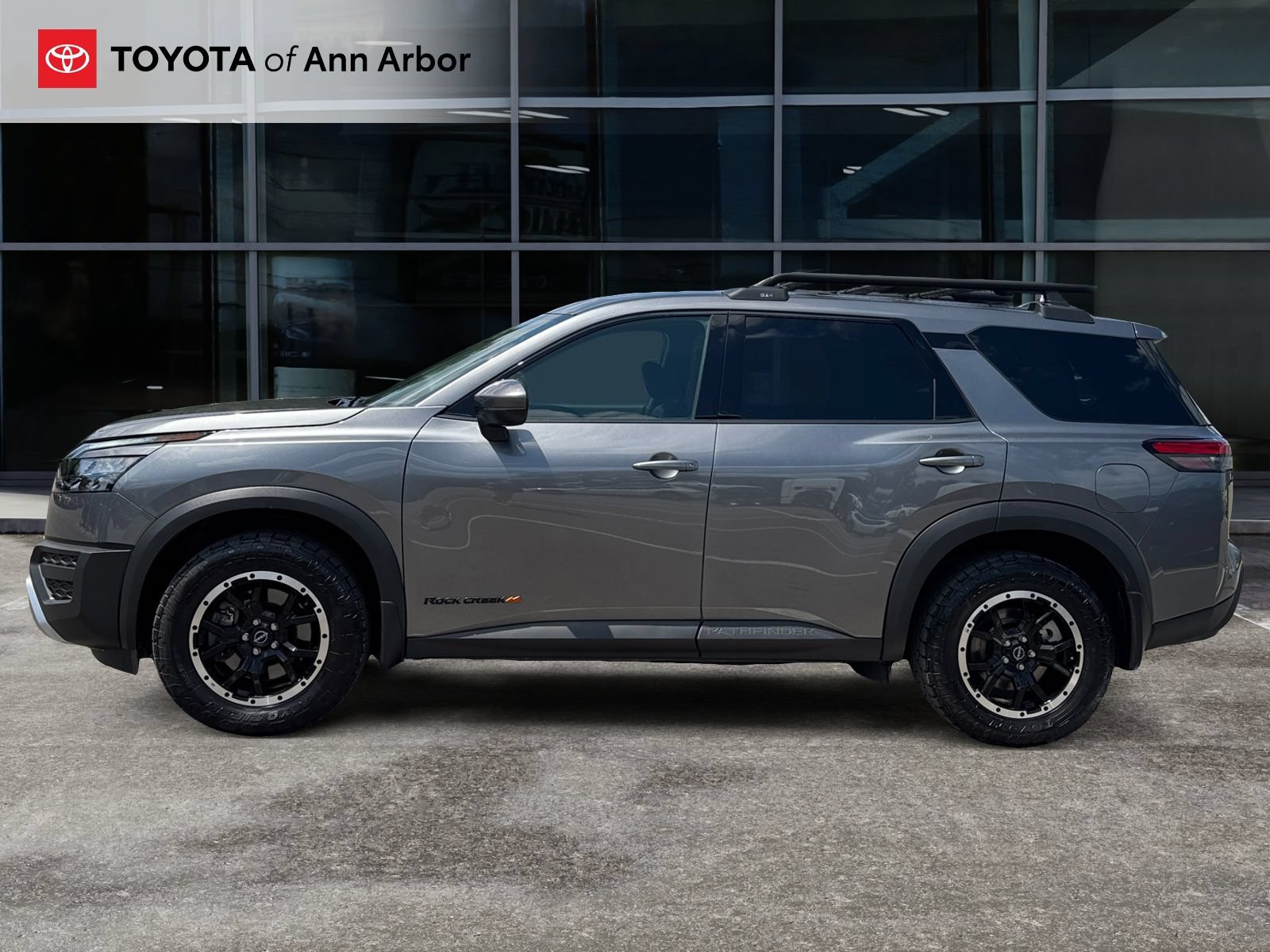 Used 2024 Nissan Pathfinder Rock Creek AWD/4WD image 9