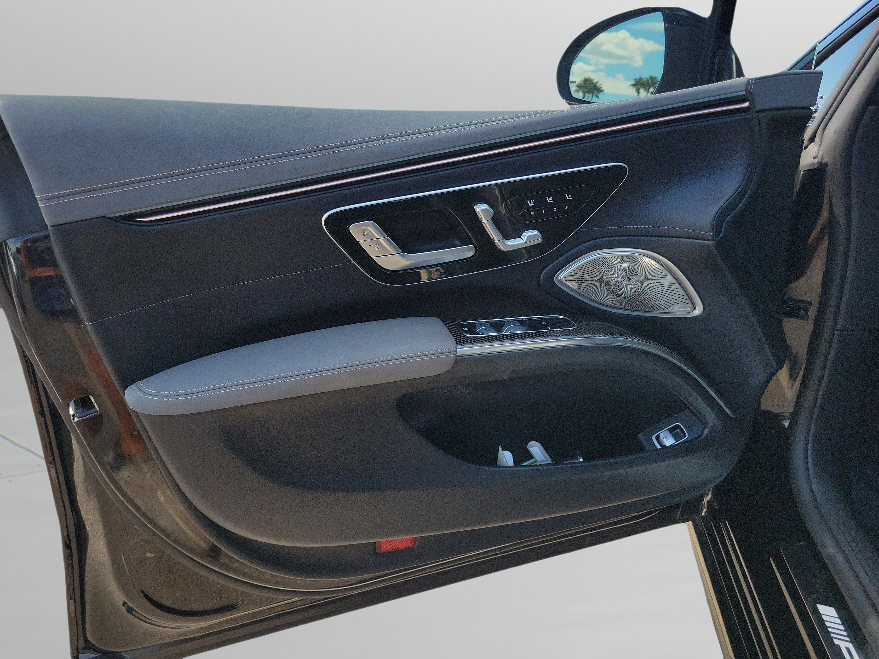 Used 2023 Mercedes-Benz EQS AMG 4MATIC image 16