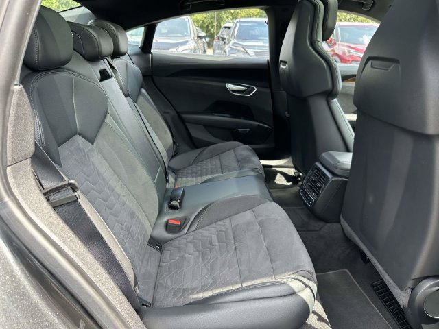 Used 2022 Audi RS e-tron GT AWD/4WD image 12