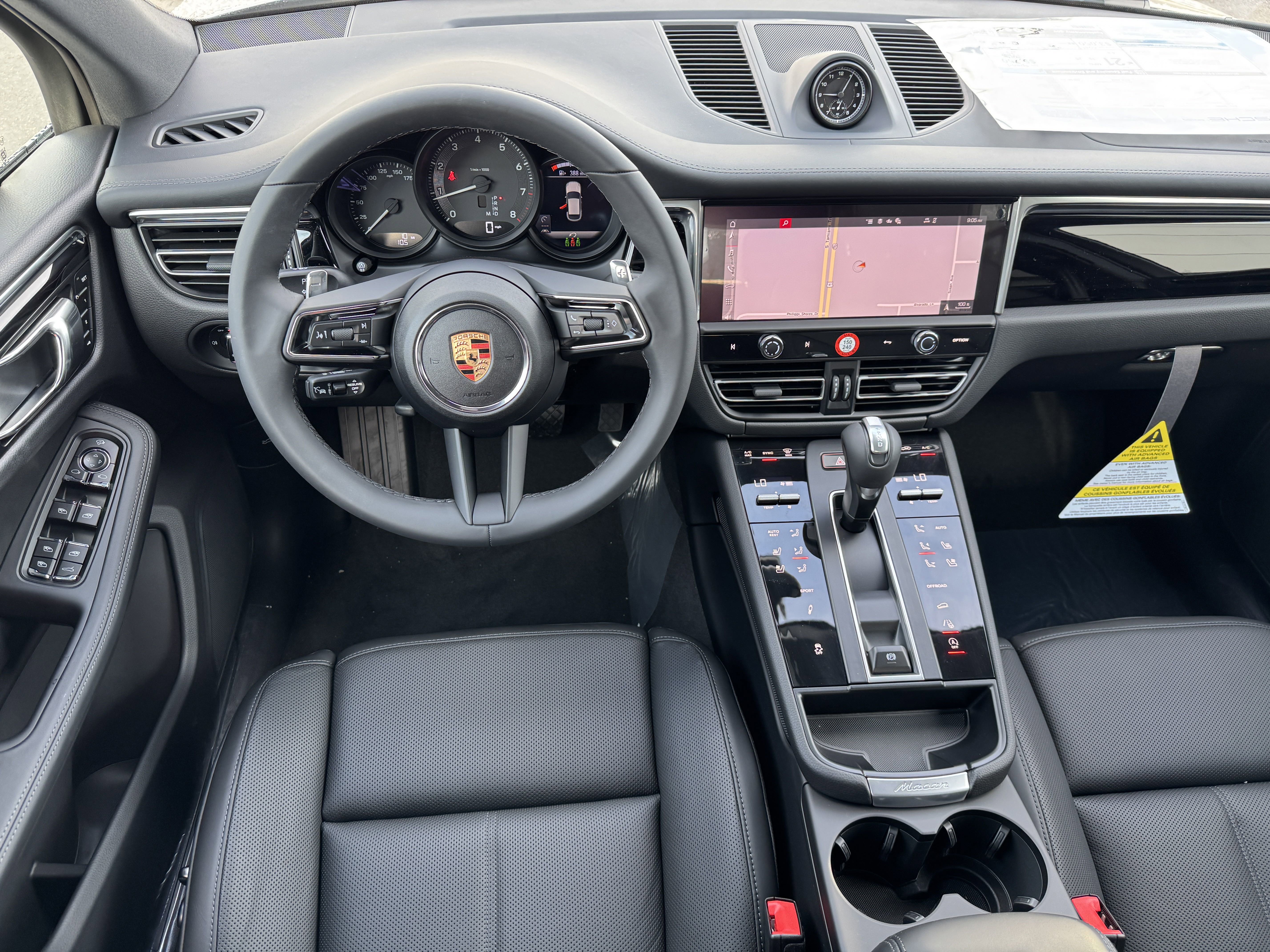 New 2025 Porsche Macan image 18