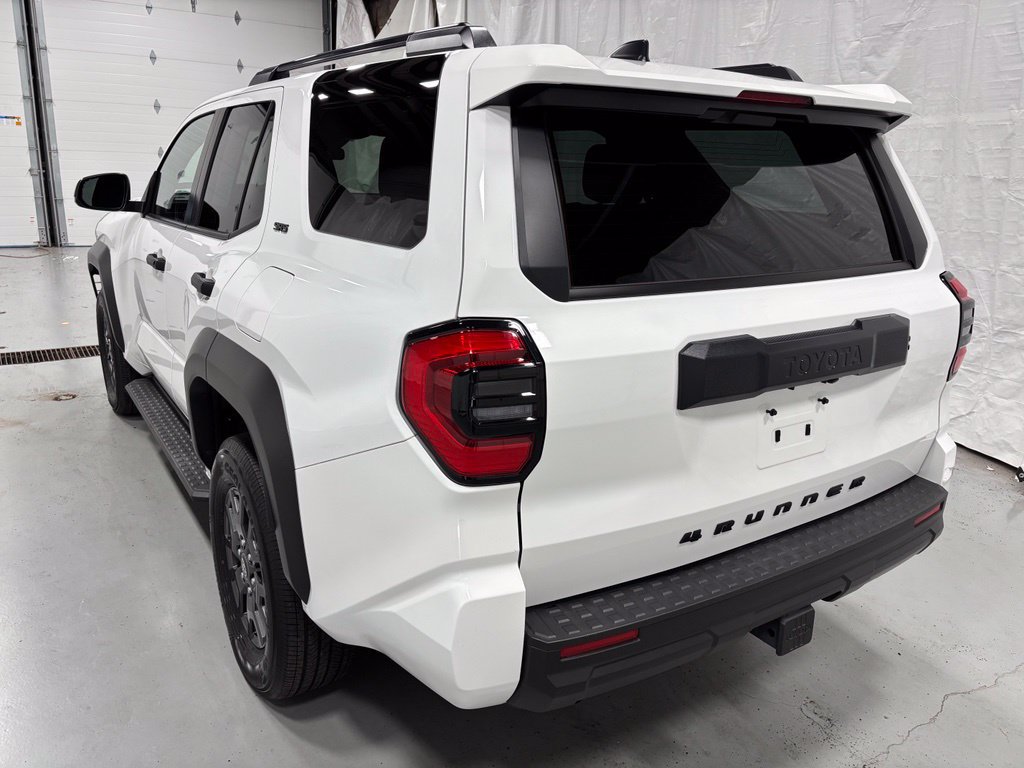 Used 2026 Toyota 4Runner SR5 AWD/4WD image 5
