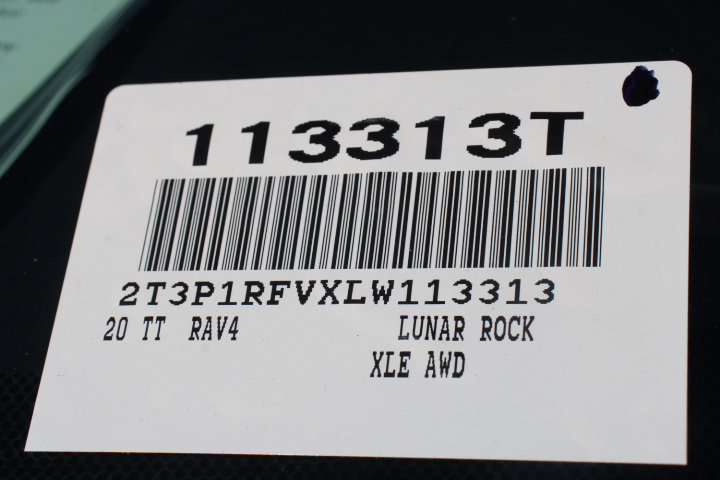Used 2020 Toyota RAV4 XLE AWD/4WD image 27