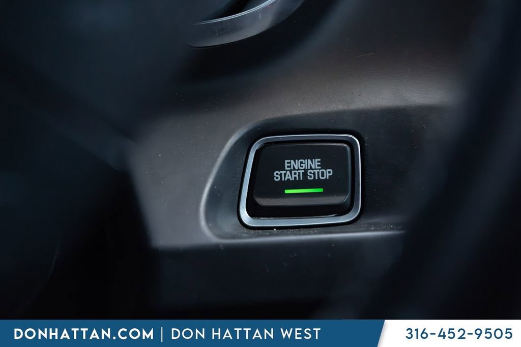 Used 2020 Chevrolet Camaro LT RWD image 6