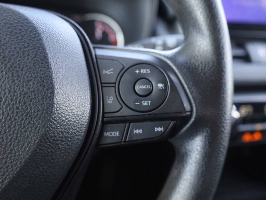 Used 2024 Toyota RAV4 XLE image 41