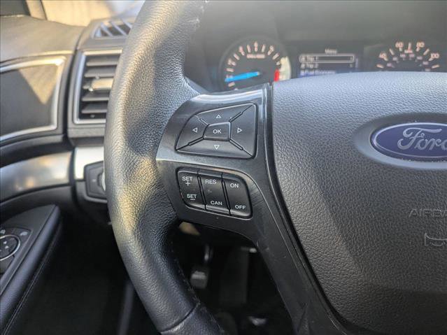 Used 2018 Ford Explorer XLT image 15