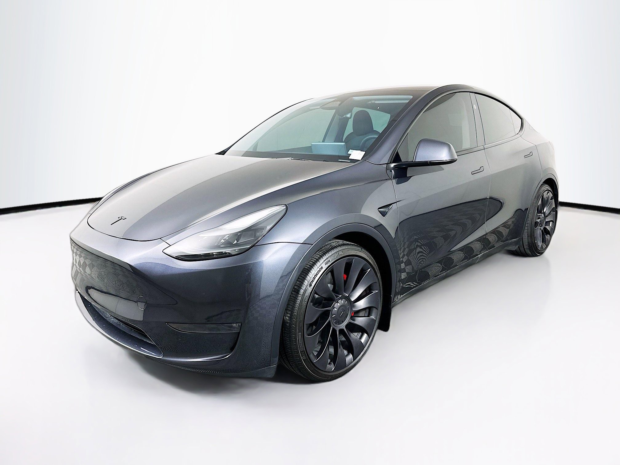 Used 2025 Tesla Model Y Performance image 3