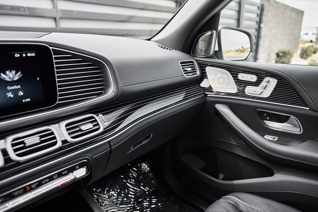 Used 2026 Mercedes-Benz Maybach GLS 600 4MATIC image 76