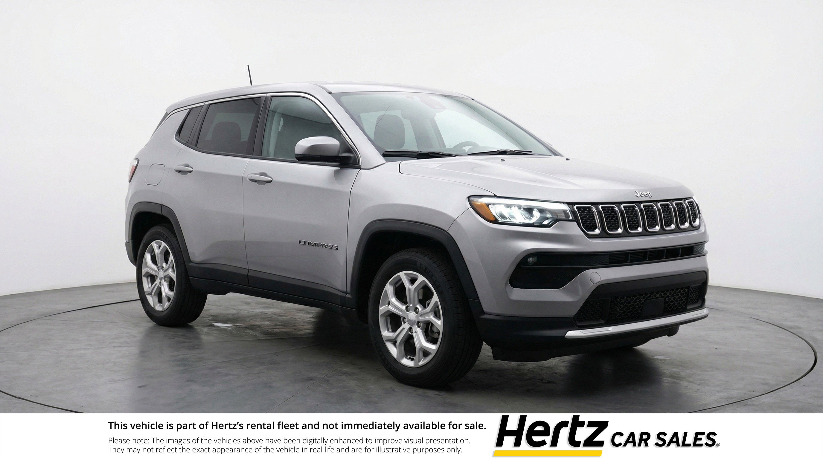 Used 2025 Jeep Compass Latitude image 1
