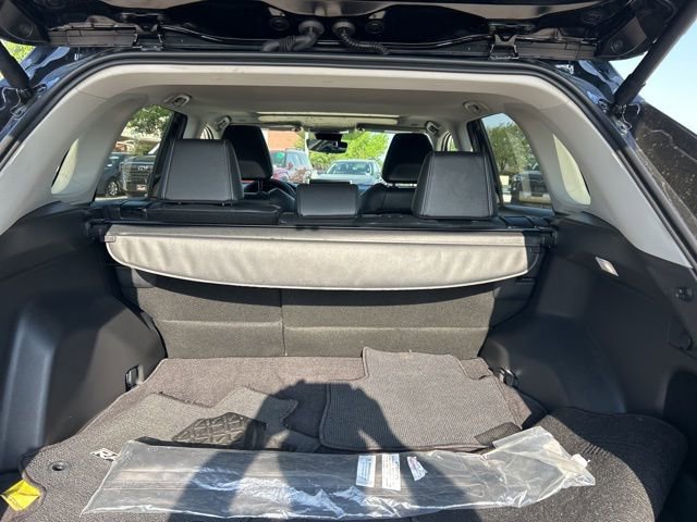 Used 2025 Toyota RAV4 XLE Premium image 9