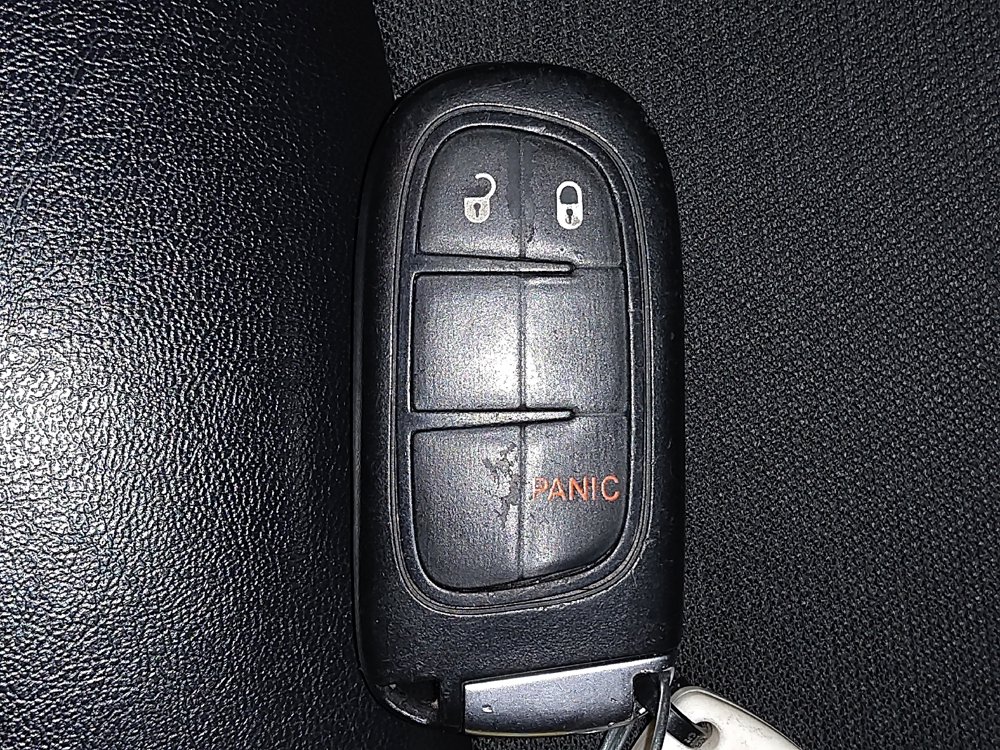 Used 2020 Jeep Cherokee Latitude Plus image 32