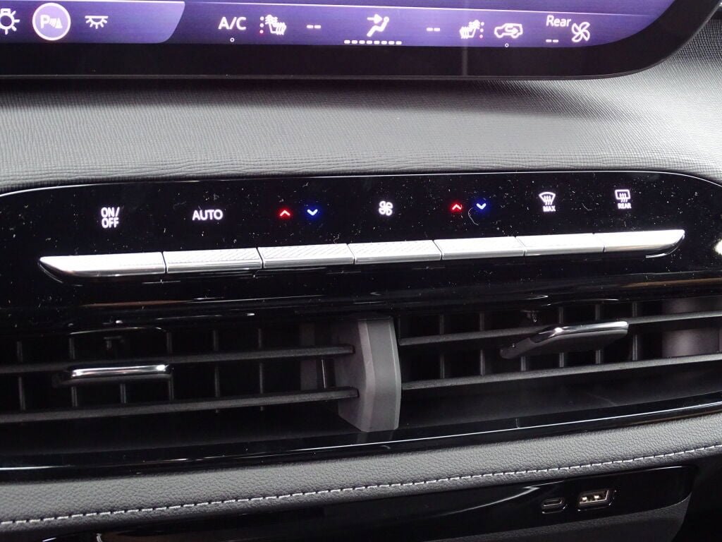 New 2025 Buick Enclave Preferred w/ Super Cruise Package image 32