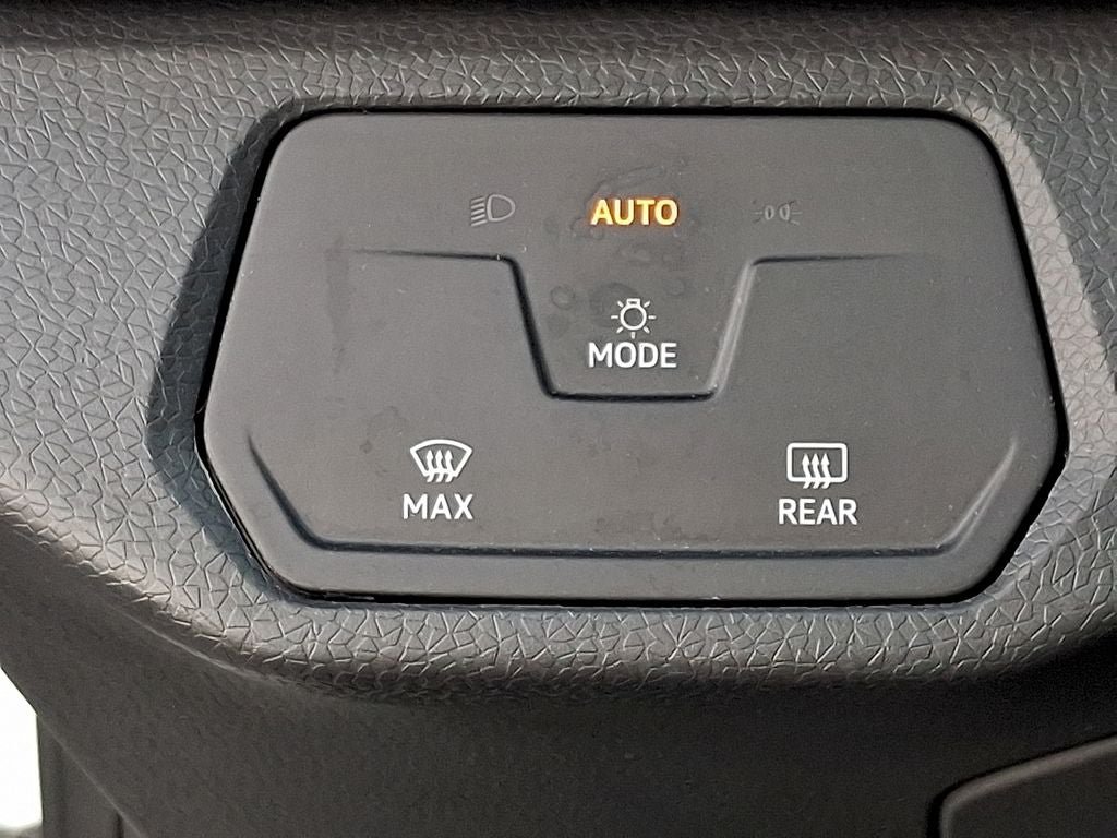 Certified 2023 Volkswagen ID.4 Pro RWD image 24