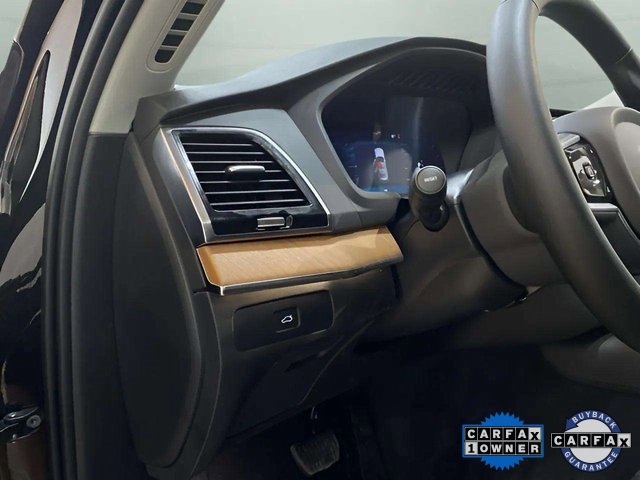 Used 2025 Volvo XC90 B6 Plus image 16