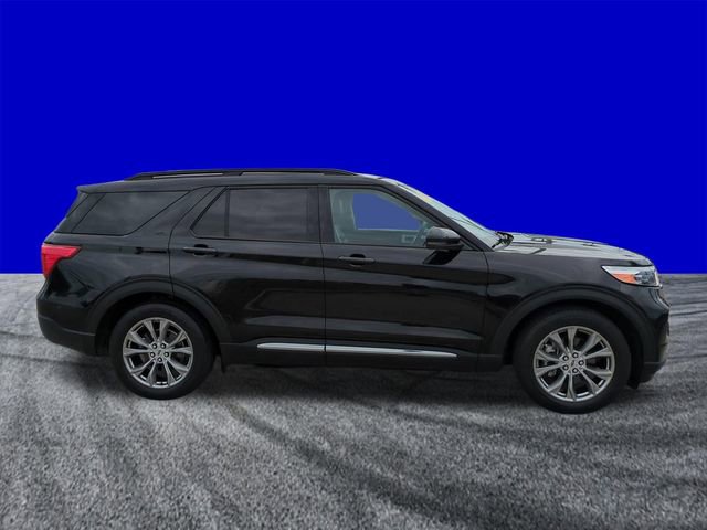 Certified 2023 Ford Explorer XLT w/ Equipment Group 202A RWD image 3