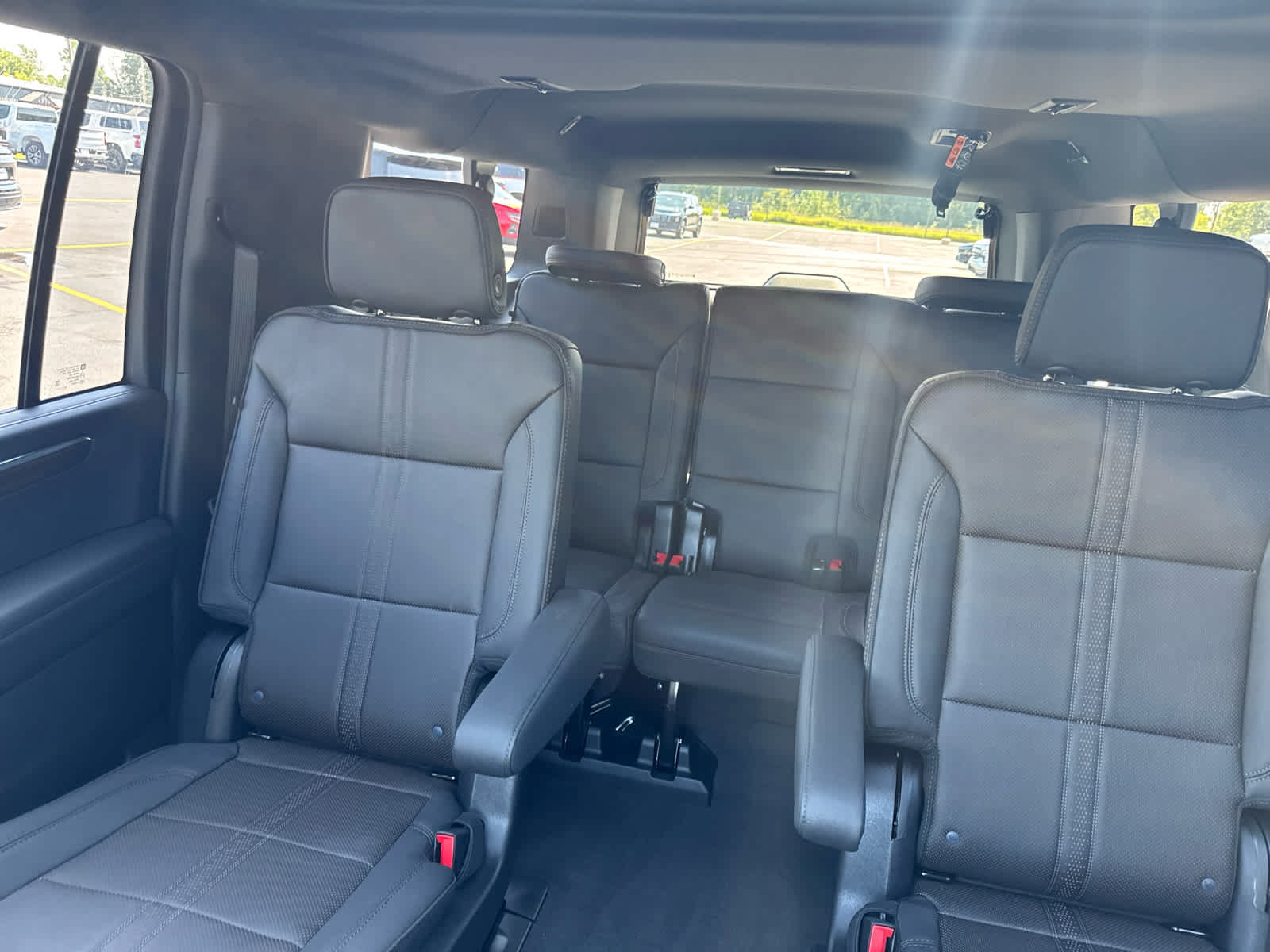New 2026 Chevrolet Suburban High Country AWD/4WD image 29