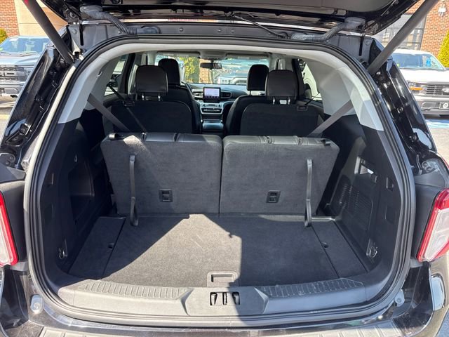 Certified 2022 Ford Explorer XLT w/ Equipment Group 202A image 12