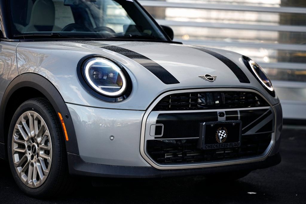 New 2026 MINI Cooper 4-Door Hardtop FWD image 2