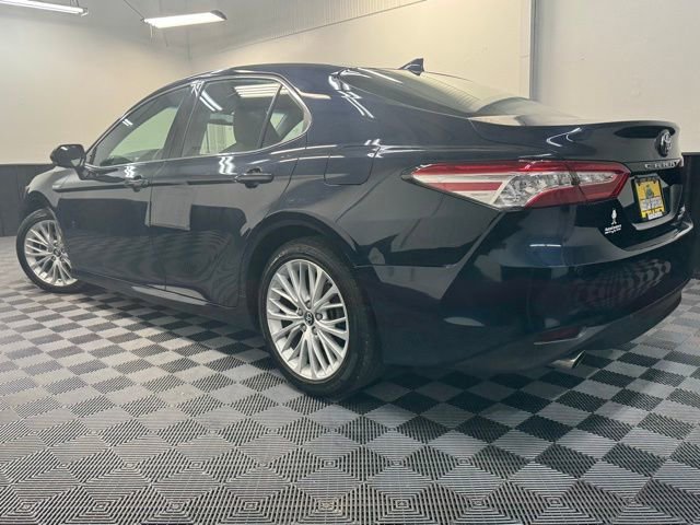 Used 2018 Toyota Camry XLE w/ Audio Package image 5