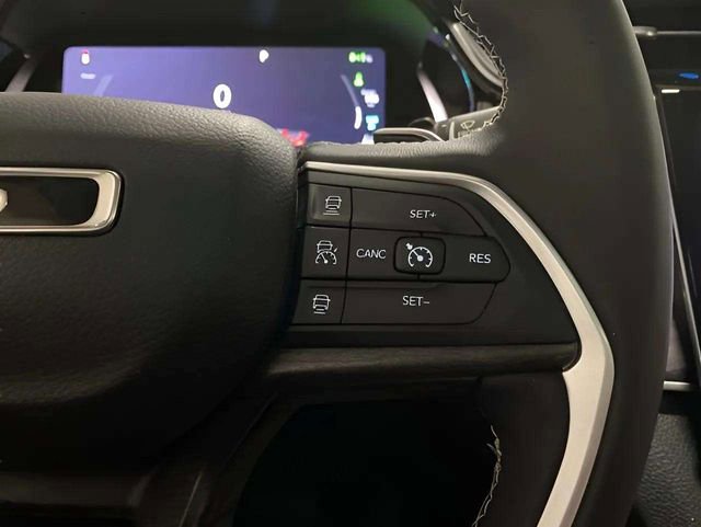 Used 2023 Jeep Grand Cherokee 4WD 4xe w/ Luxury Tech Group II image 71