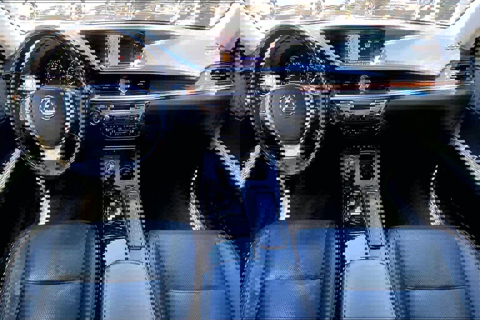 Used 2014 Lexus ES 350 w/ Luxury Package FWD image 15