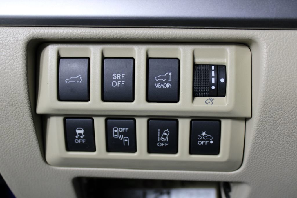 Used 2017 Subaru Outback 2.5i Premium image 24