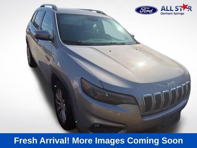 Used 2019 Jeep Cherokee Latitude w/ Popular Appearance Group image 1