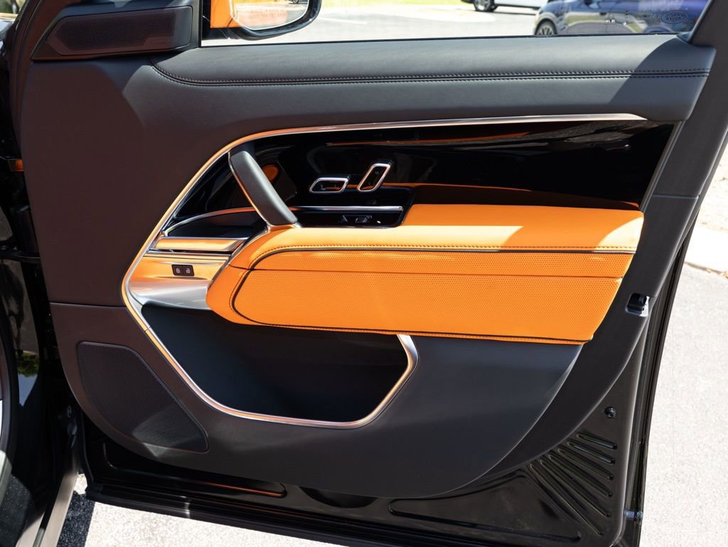 Used 2025 Land Rover Range Rover SE AWD/4WD image 63