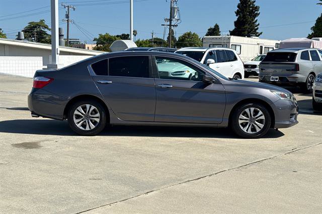 Used 2014 Honda Accord LX image 2