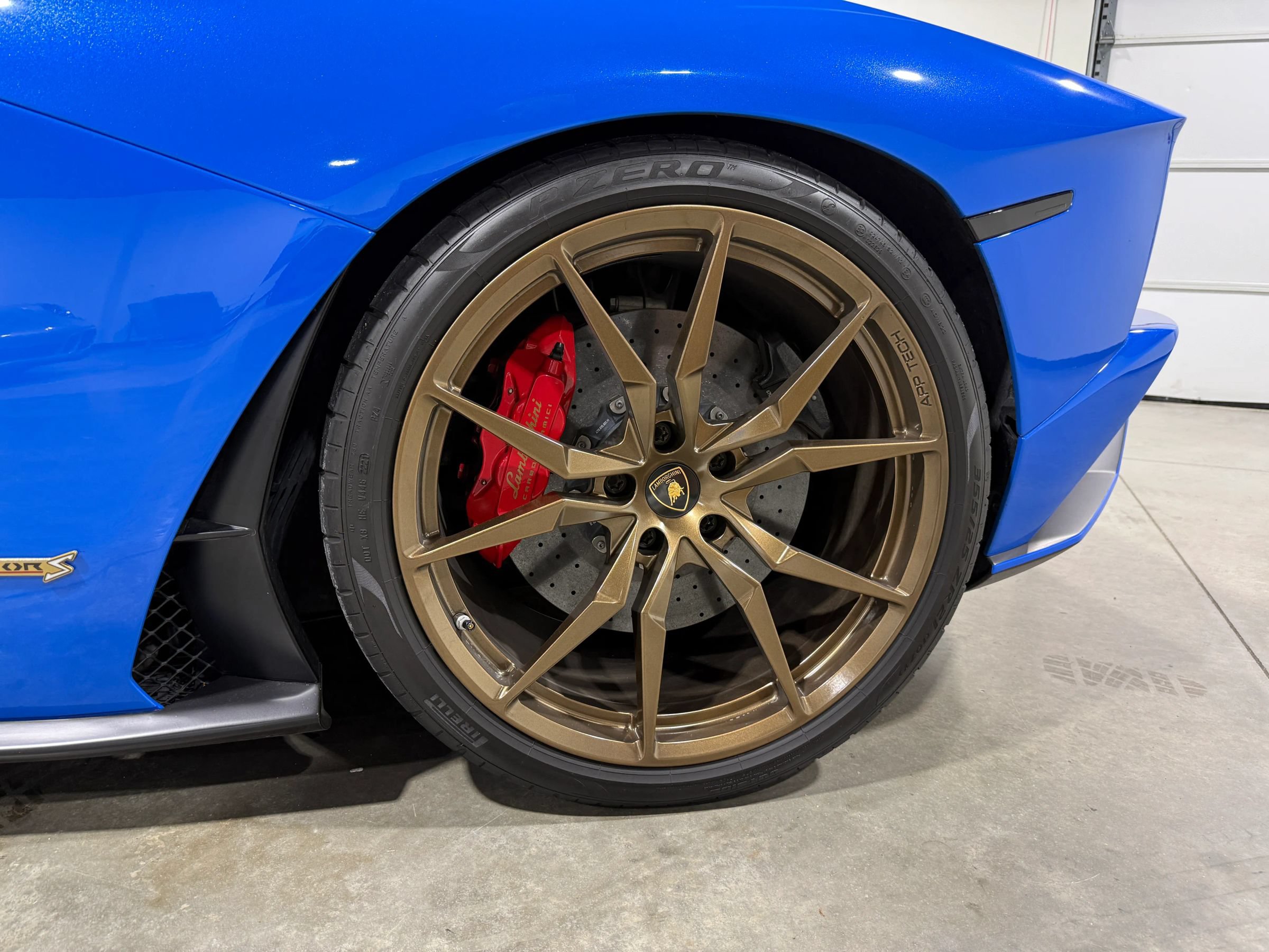 Used 2018 Lamborghini Aventador S AWD/4WD image 22