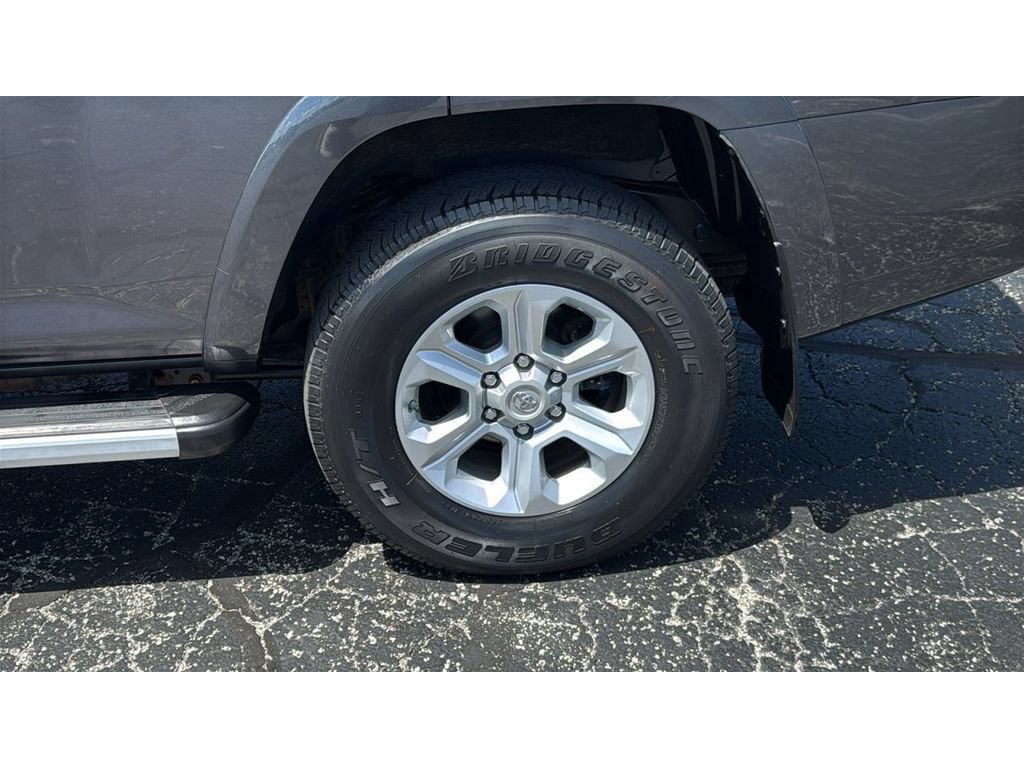 Certified 2019 Toyota 4Runner SR5 Premium AWD/4WD image 12
