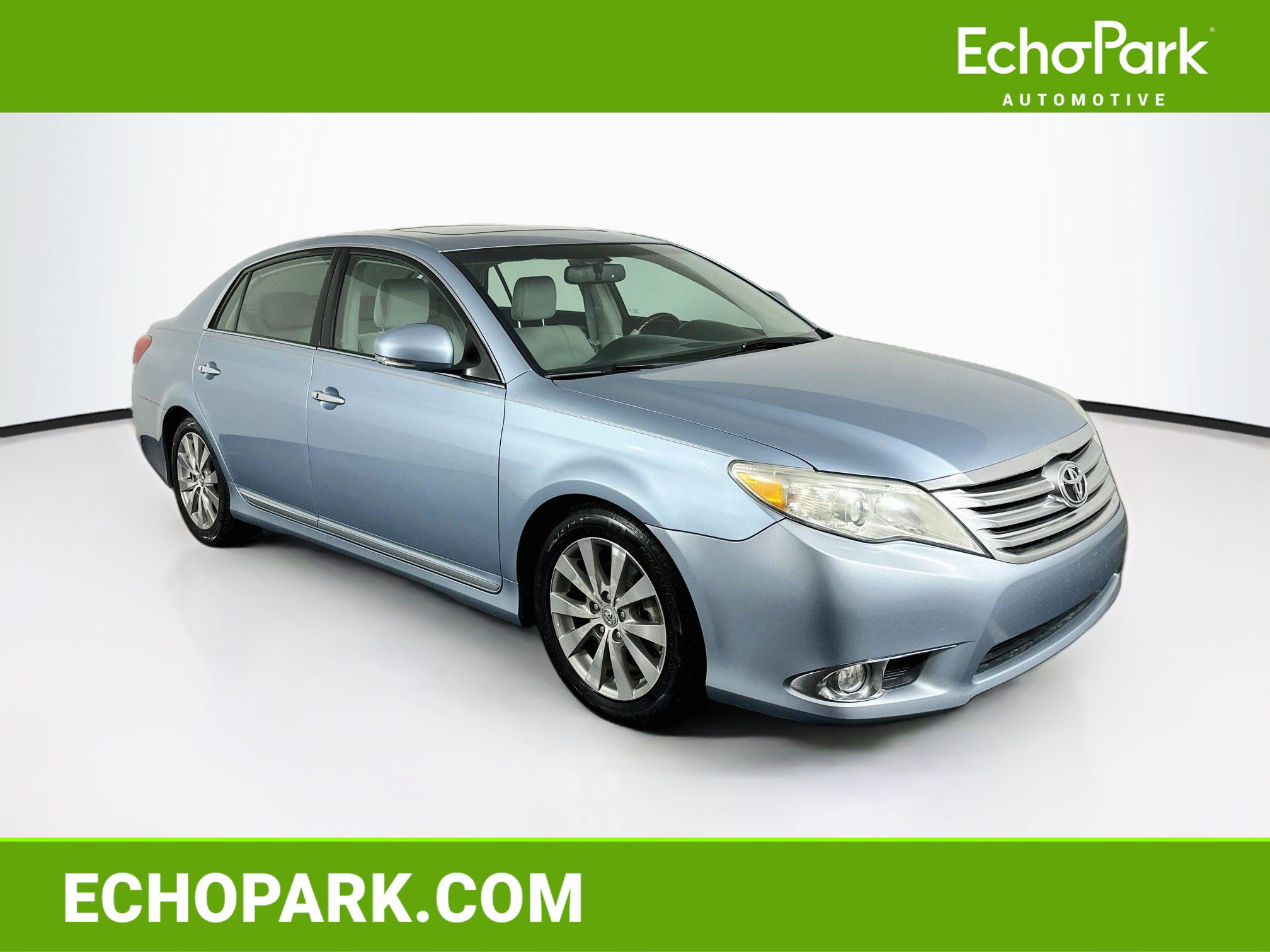 Used 2012 Toyota Avalon Limited FWD image 1