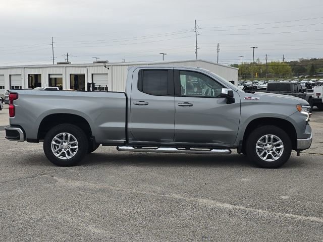 Used 2025 Chevrolet Silverado 1500 LT image 6