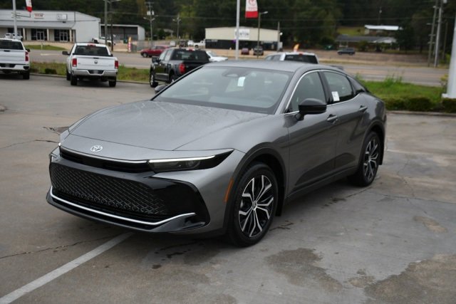 New 2026 Toyota Crown XLE image 1