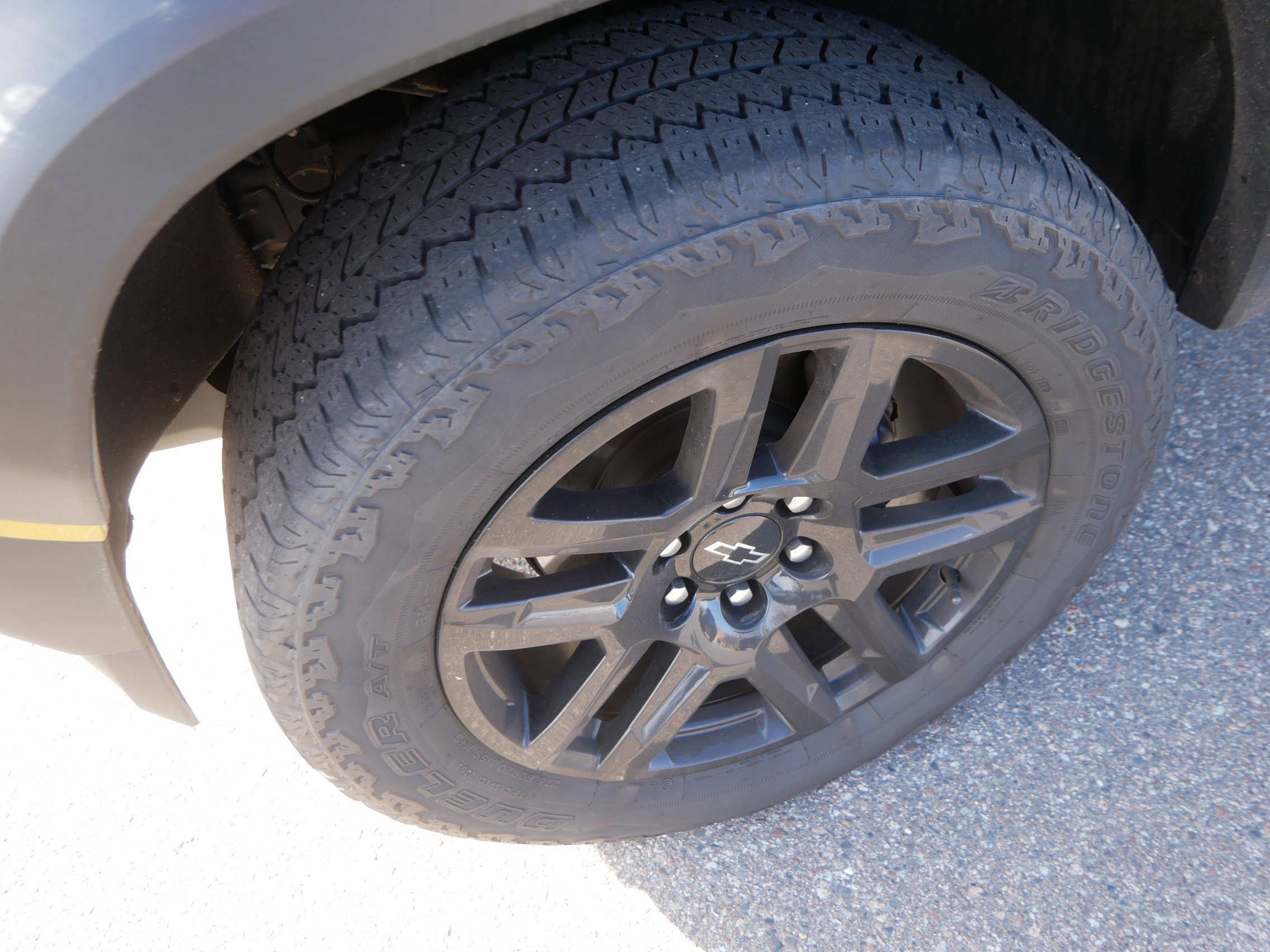 Used 2023 Chevrolet Colorado Trail Boss w/ Technology Package AWD/4WD image 16