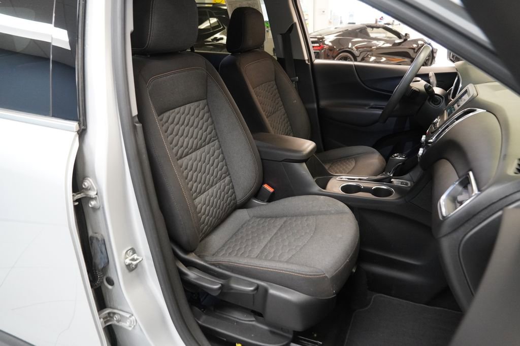 Used 2019 Chevrolet Equinox LT image 23