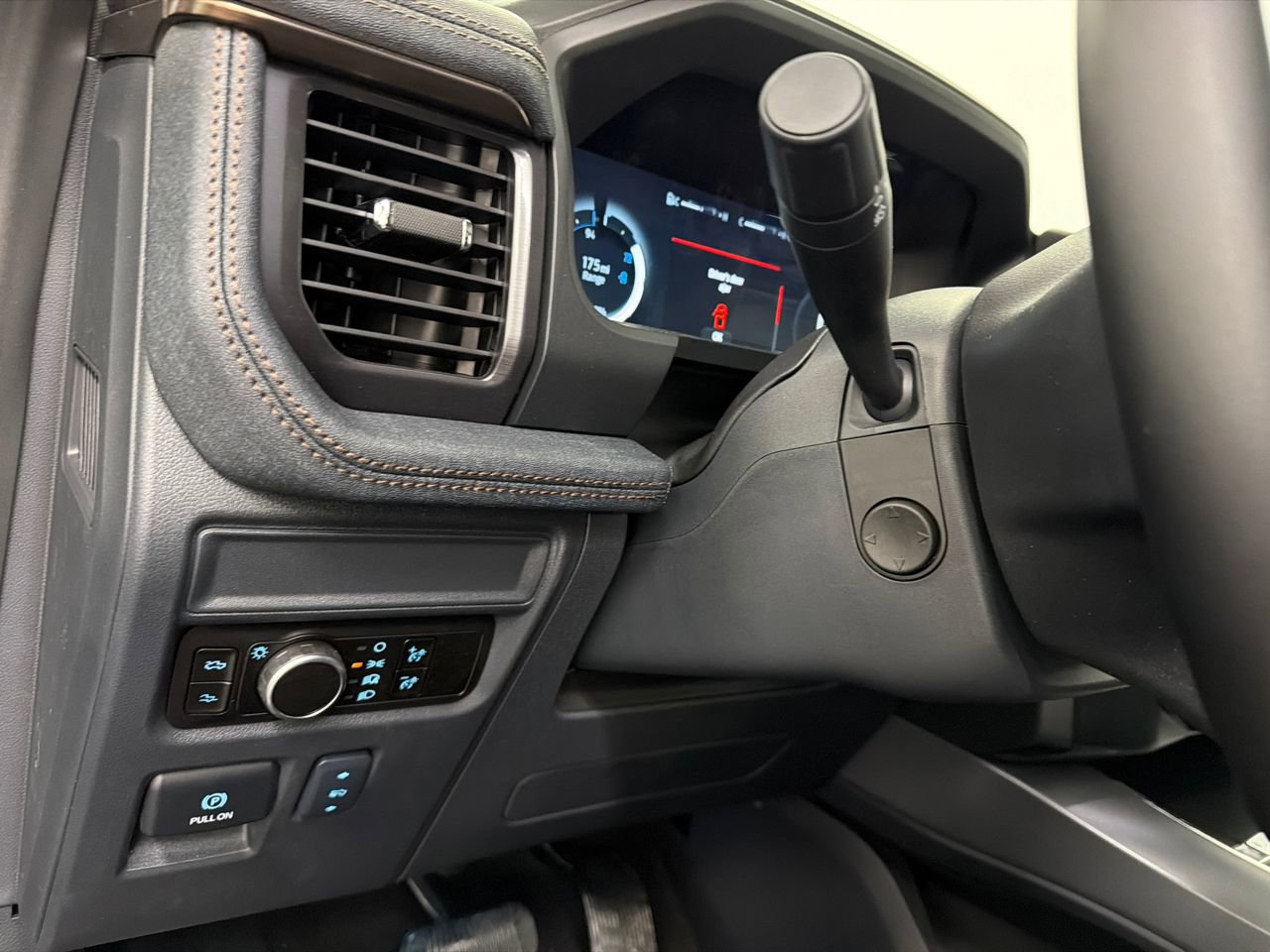 New 2025 Ford F150 Lightning Lariat image 39