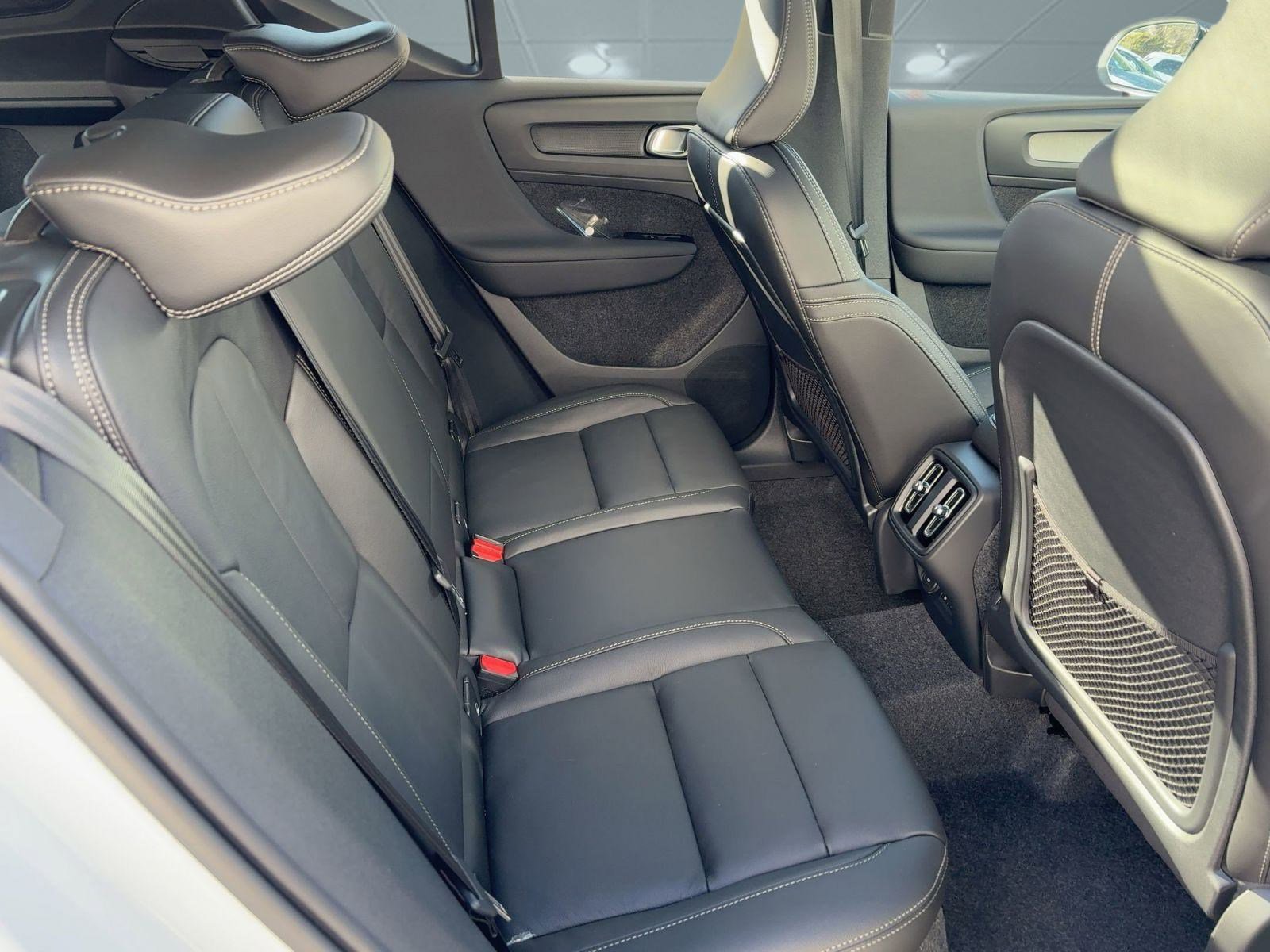 New 2026 Volvo XC40 B5 Ultra w/ Climate Package image 29