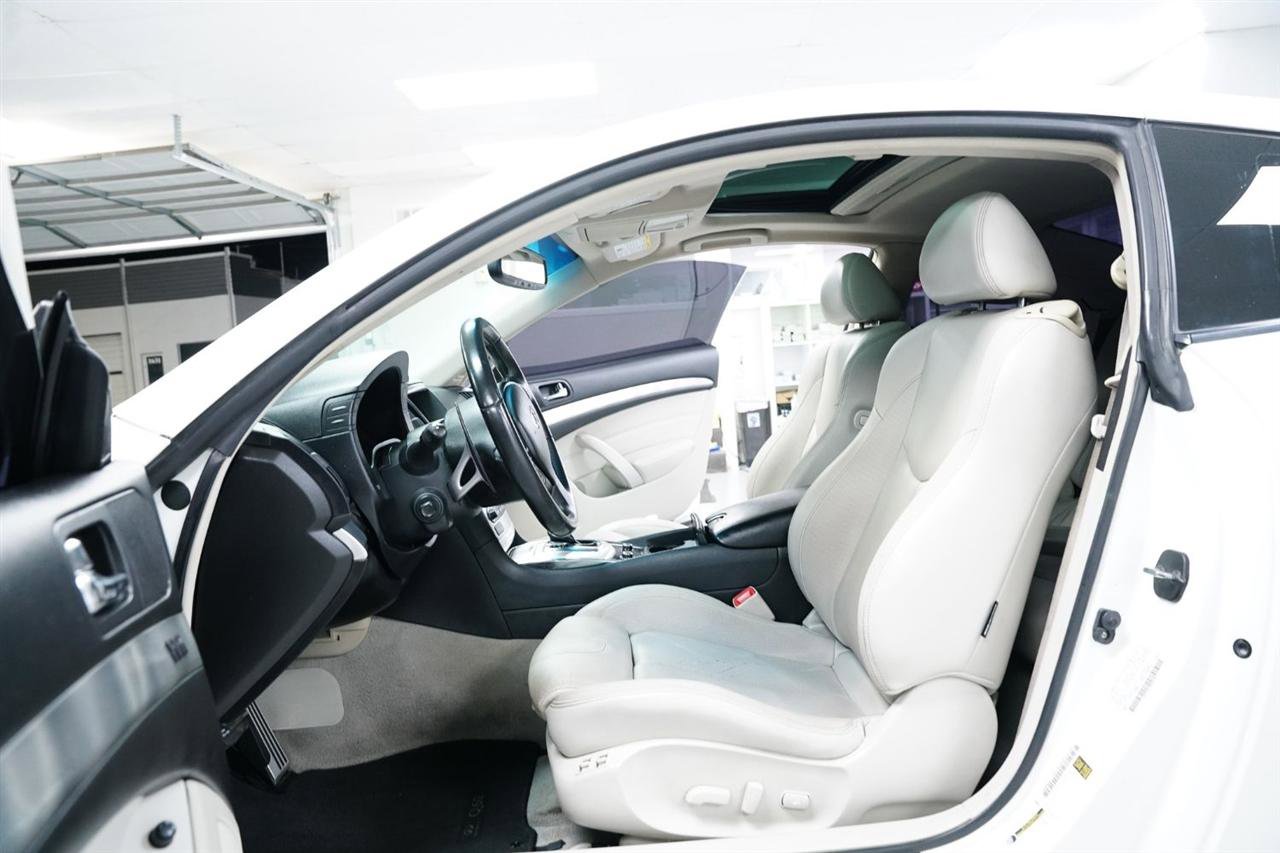 Used 2015 INFINITI Q60 Journey w/ Premium Package RWD image 10