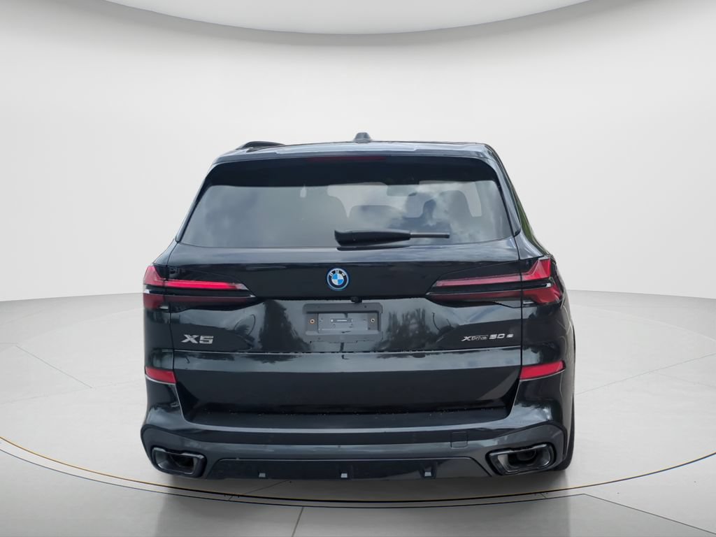 New 2026 BMW X5 xDrive50e w/ Executive Package AWD/4WD image 4