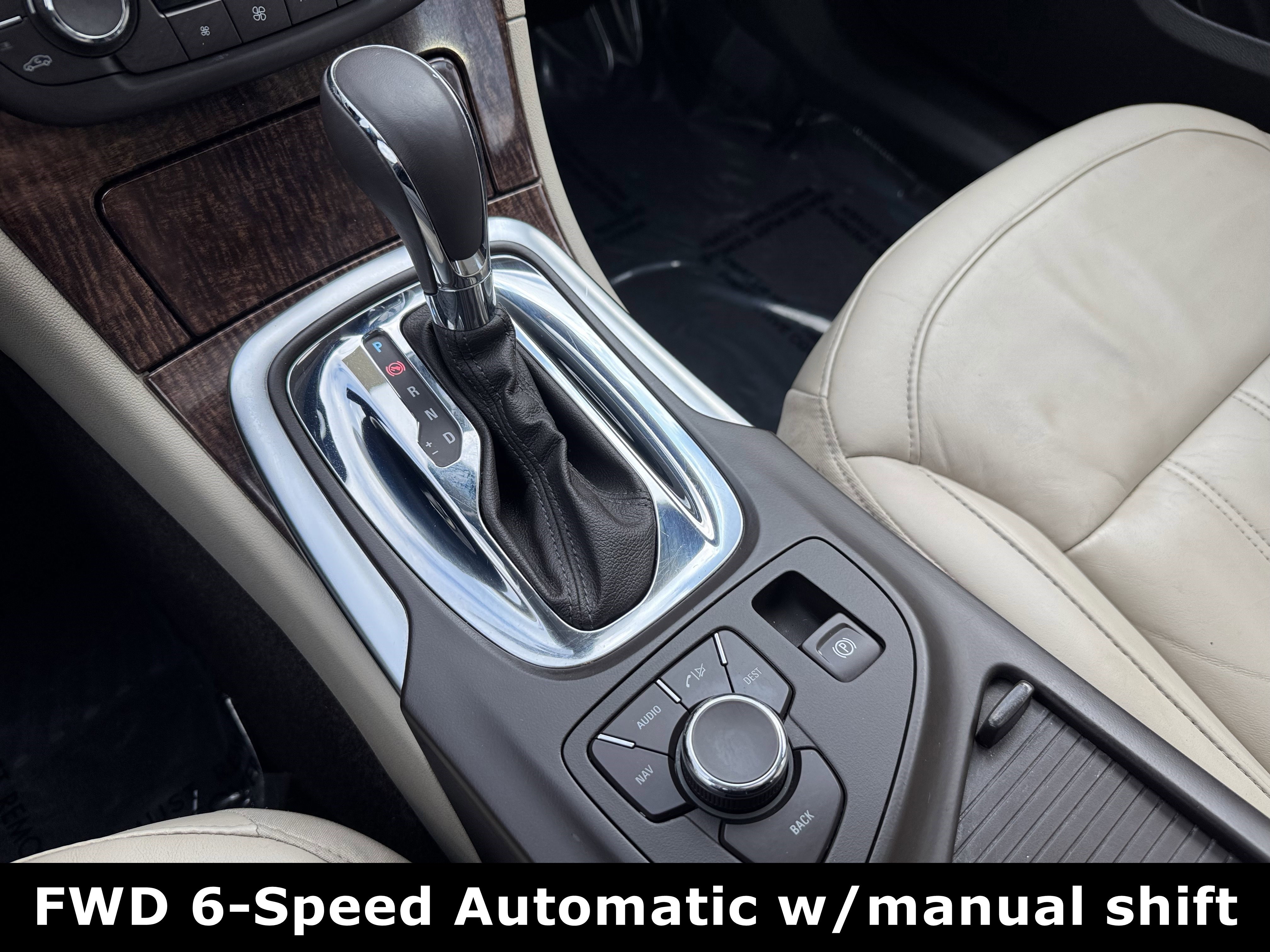 Used 2013 Buick Regal Premium image 9