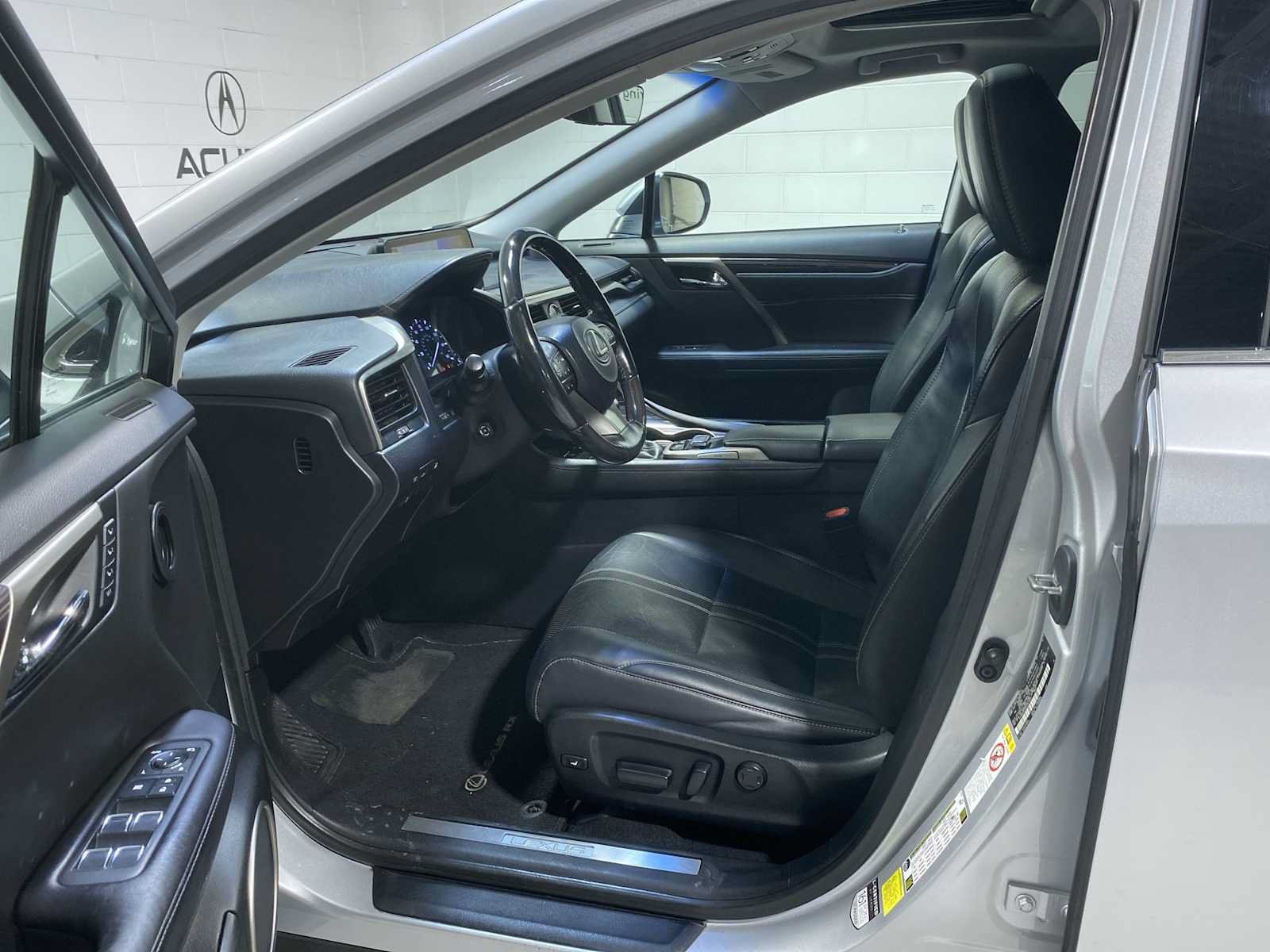 Used 2016 Lexus RX 450h AWD w/ Luxury Package image 2