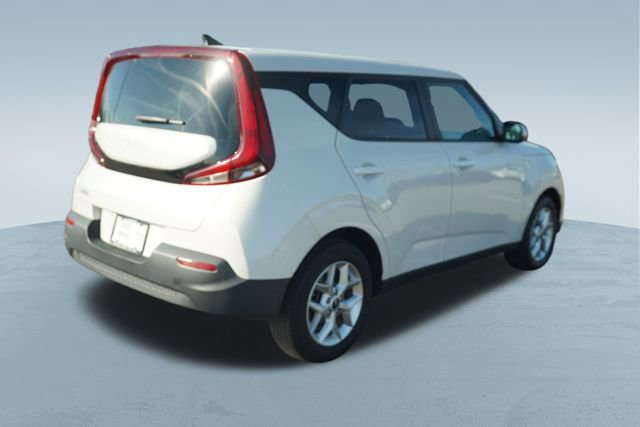 Used 2022 Kia Soul LX w/ Technology Package image 8