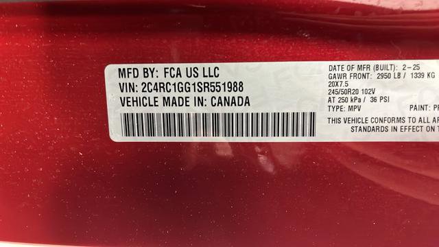 Used 2025 Chrysler Pacifica Limited image 41