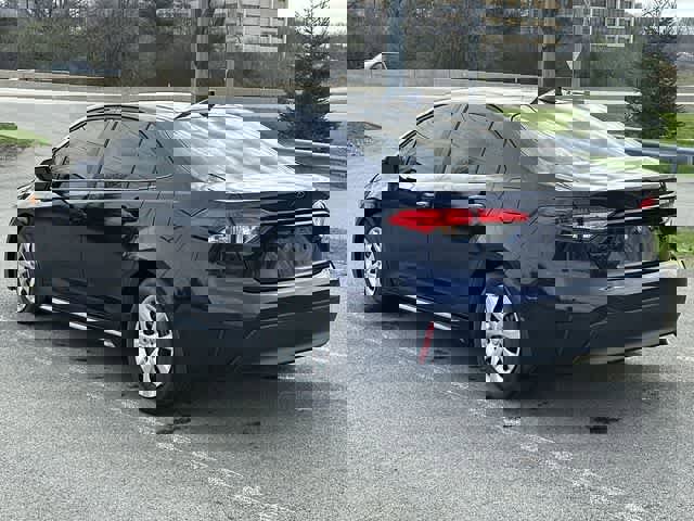 Used 2025 Toyota Corolla LE image 20