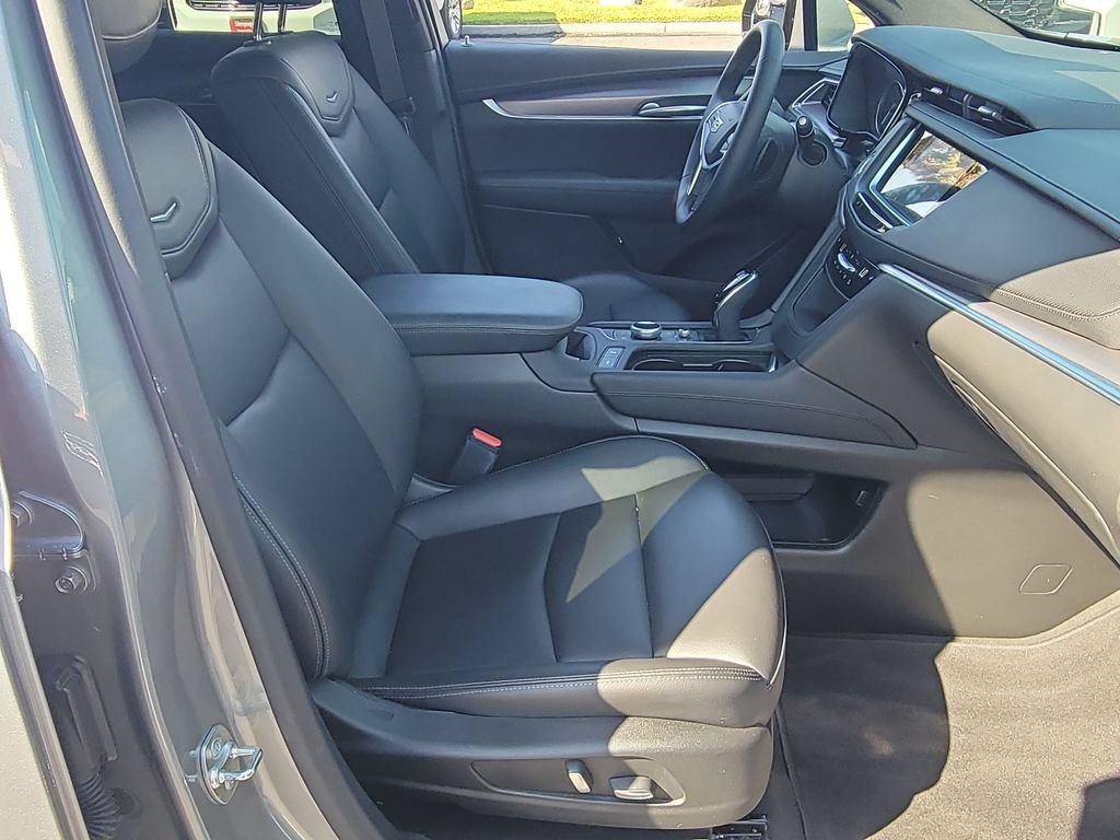 Certified 2024 Cadillac XT5 Luxury FWD image 26