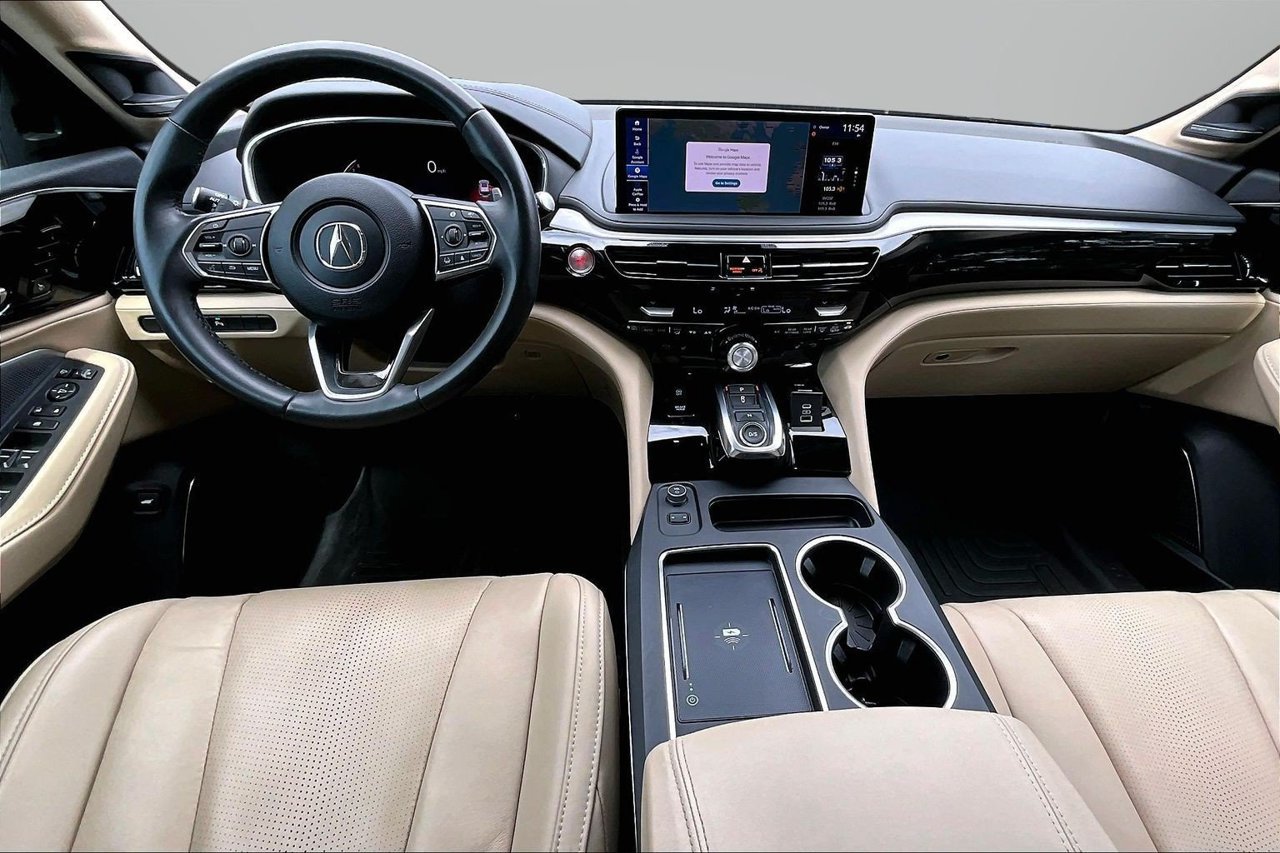 Used 2025 Acura MDX w/ Technology Package FWD image 14