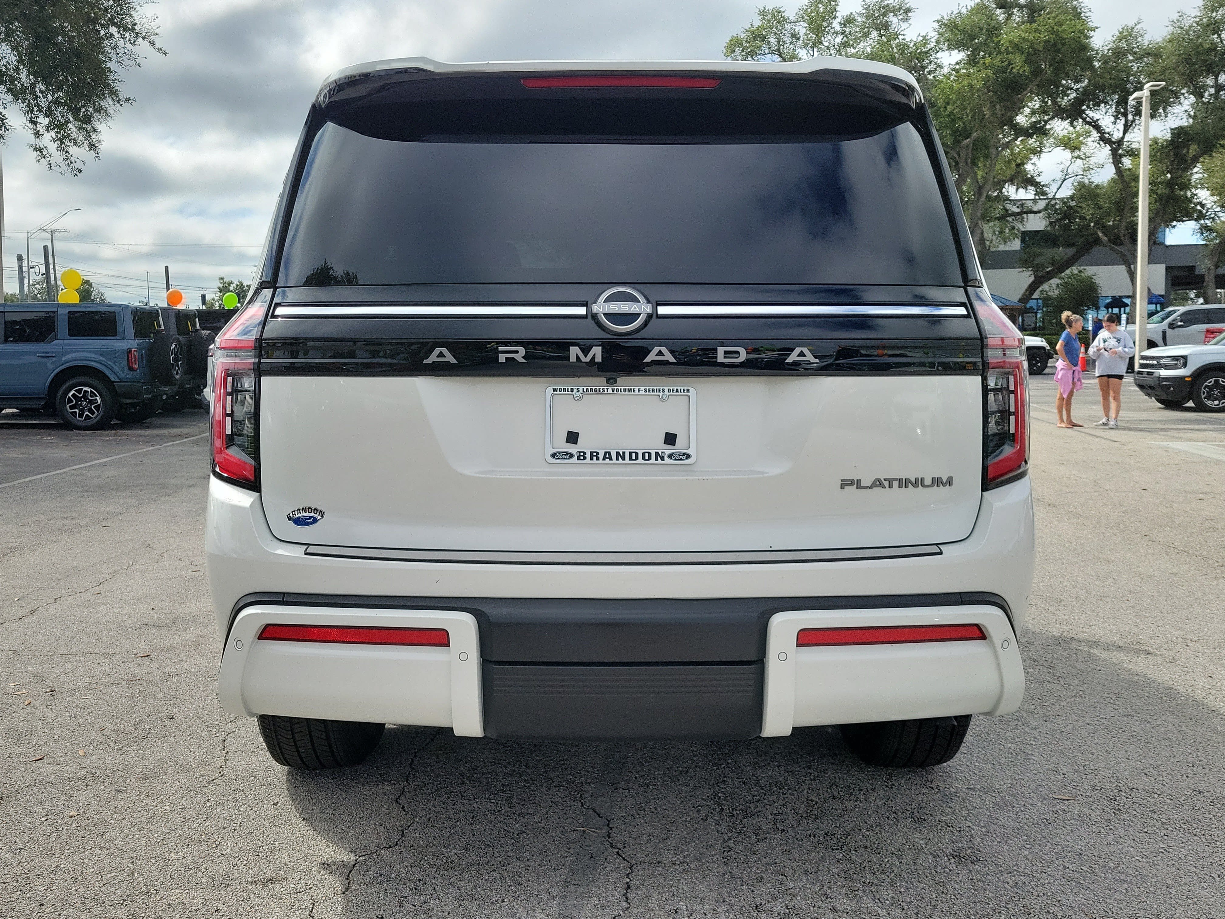 Used 2026 Nissan Armada Platinum w/ Convenience Package RWD image 8